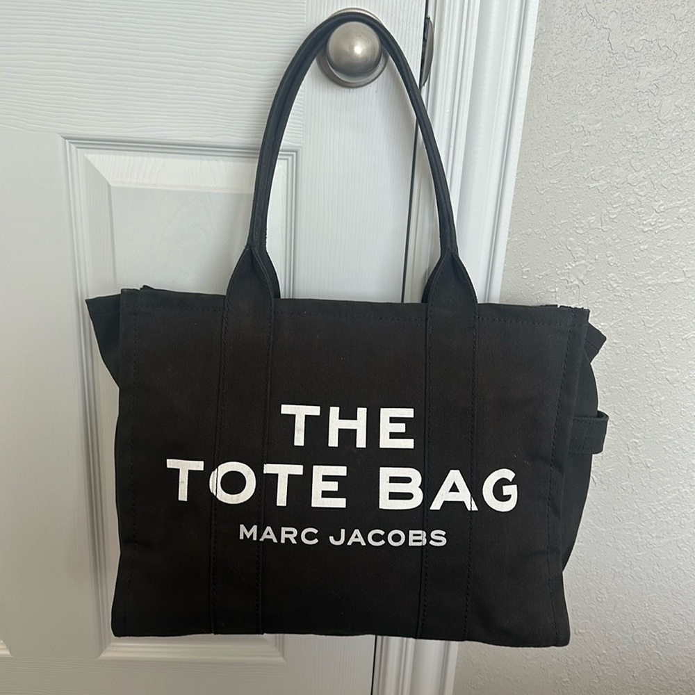 Marc Jacobs - The Large Tote Canvas Bag